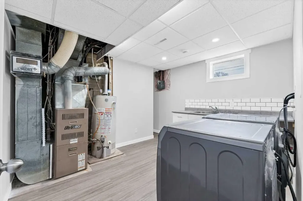 212 11 Street NE Medicine Hat AB T1A5T2
