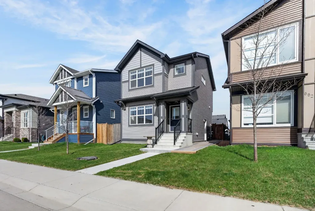 848 Chinook Gate Parade SW Airdrie AB T0M 0E0