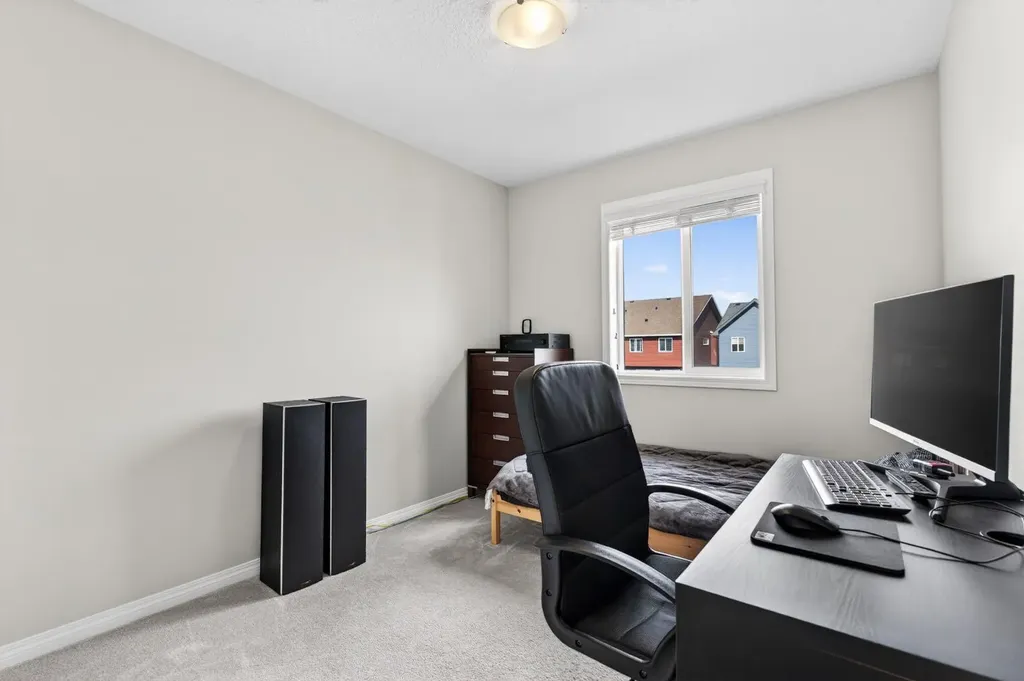 848 Chinook Gate Parade SW Airdrie AB T0M 0E0