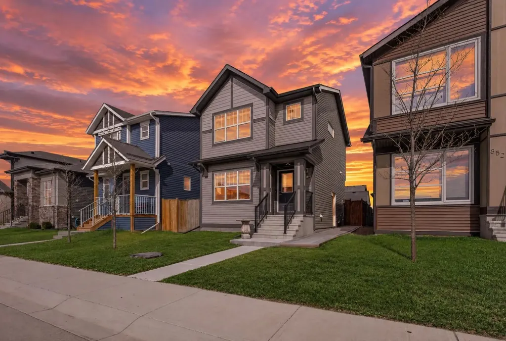 848 Chinook Gate Parade SW Airdrie AB T0M 0E0