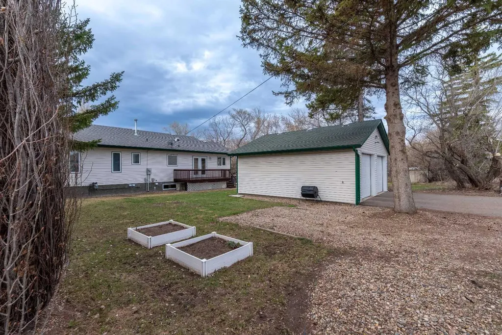 212 2 Avenue E Maidstone SK S0M 1M0