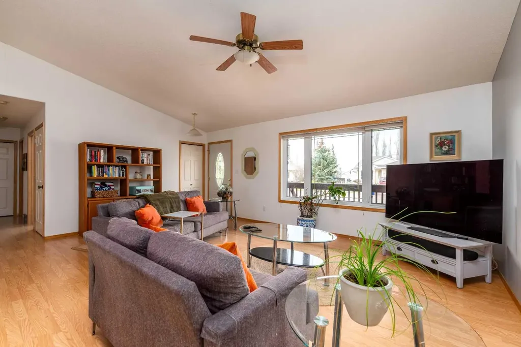 212 2 Avenue E Maidstone SK S0M 1M0