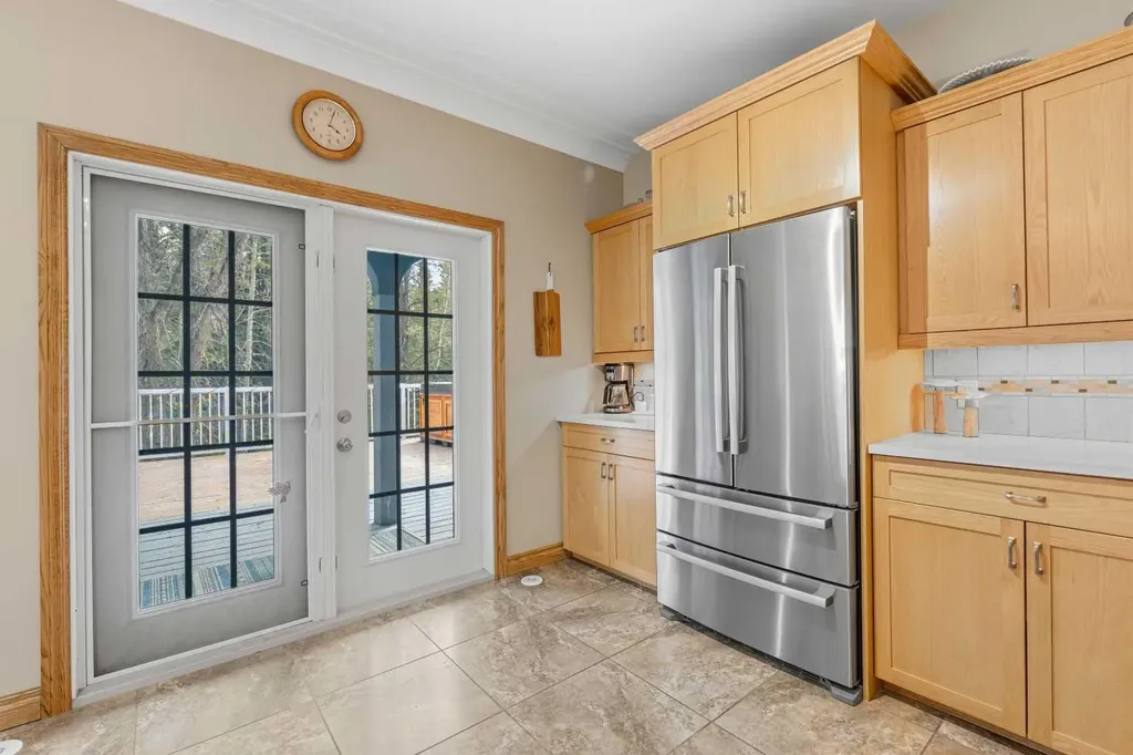 322 4 Street Blue Ridge AB T0E 0B0