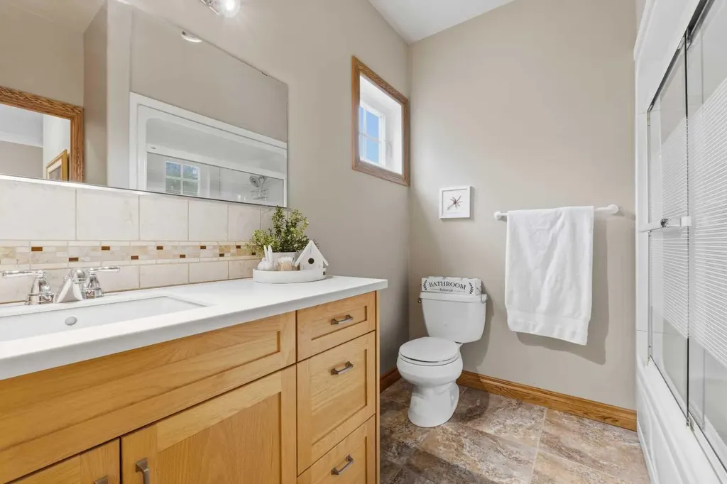 322 4 Street Blue Ridge AB T0E 0B0