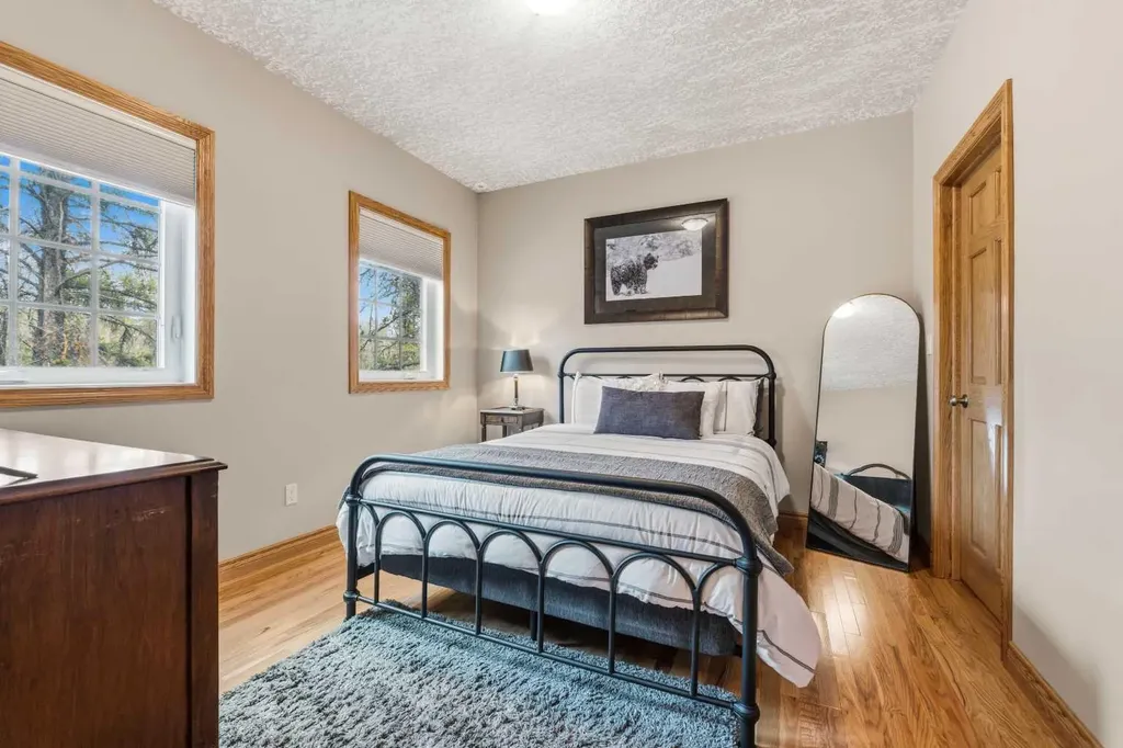 322 4 Street Blue Ridge AB T0E 0B0