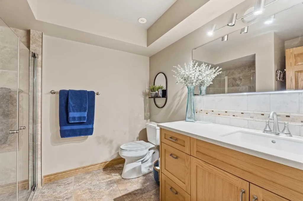 322 4 Street Blue Ridge AB T0E 0B0