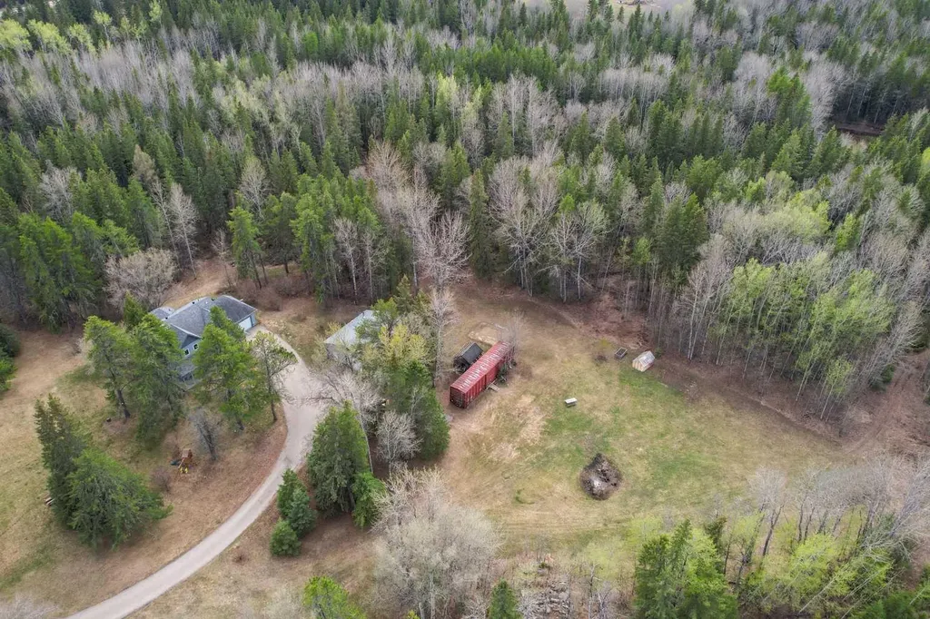 322 4 Street Blue Ridge AB T0E 0B0