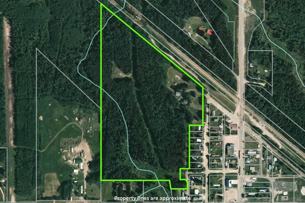 322 4 Street Blue Ridge AB T0E 0B0