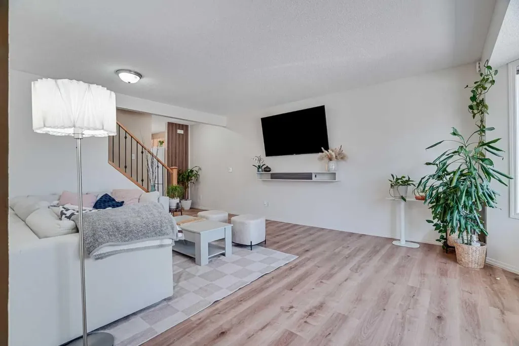 950 Arbour Lake Road NW Calgary AB T3G 5B3