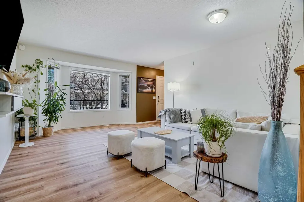 950 Arbour Lake Road NW Calgary AB T3G 5B3