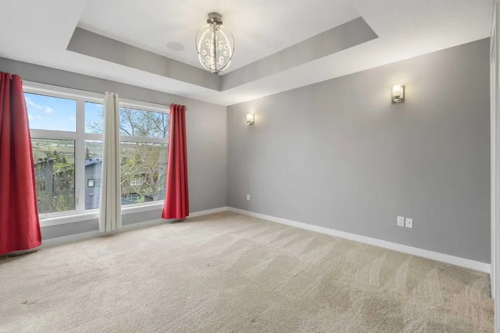 4905 21 Avenue NW Calgary AB T3B 0X1