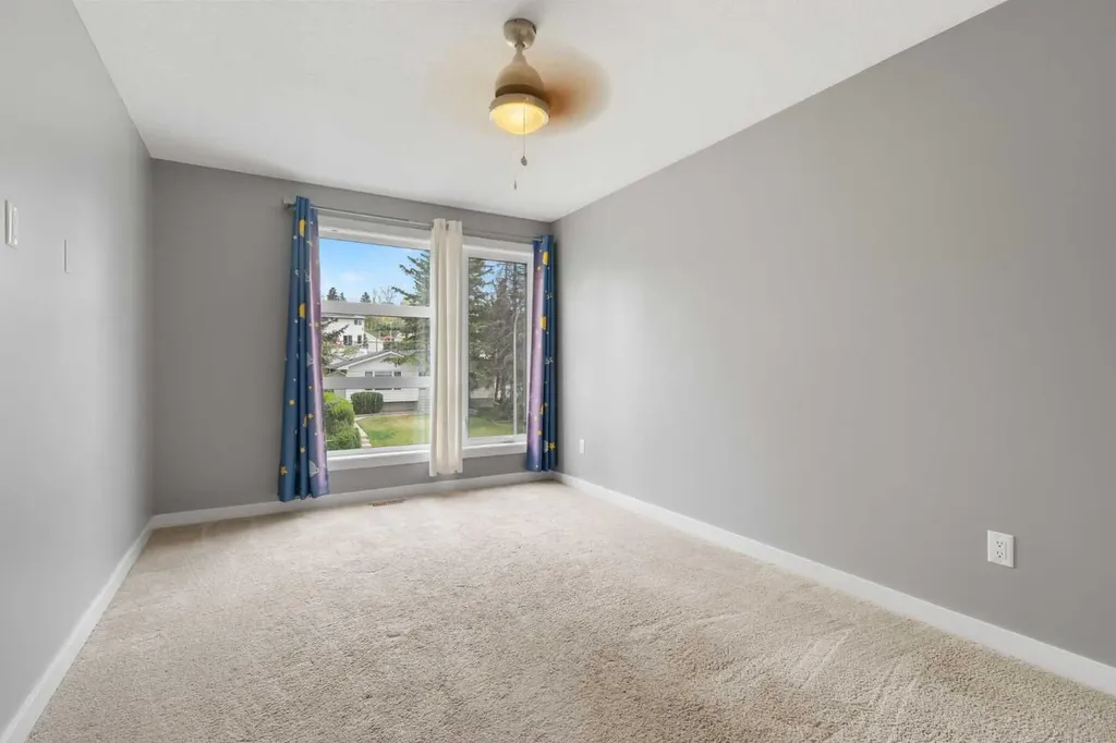 4905 21 Avenue NW Calgary AB T3B 0X1