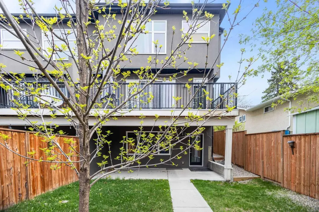 4905 21 Avenue NW Calgary AB T3B 0X1