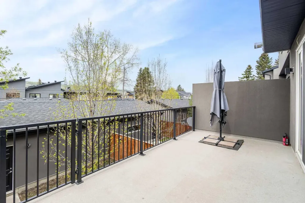 4905 21 Avenue NW Calgary AB T3B 0X1