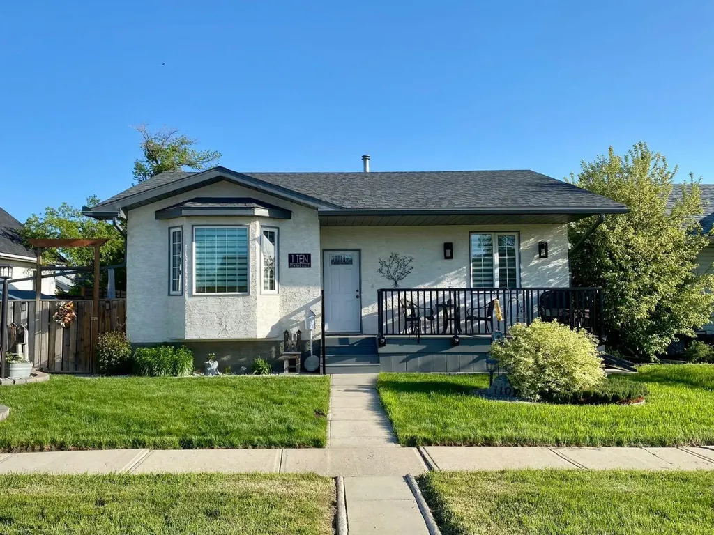 110 5th Avenue E Hanna AB T0J 1P0