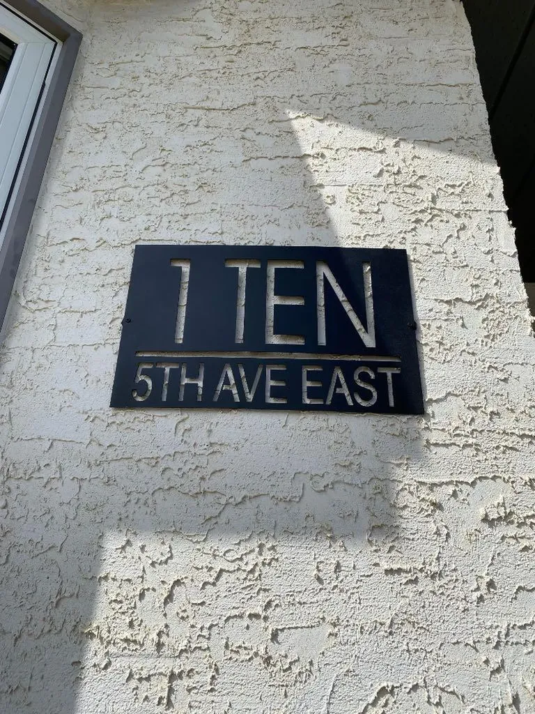 110 5th Avenue E Hanna AB T0J 1P0