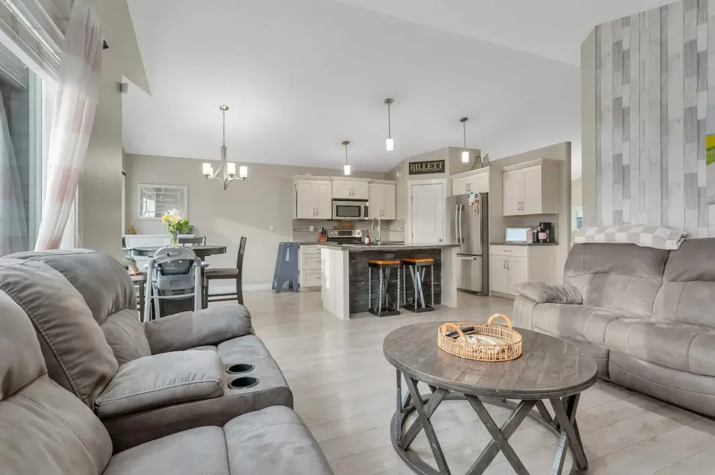 5626 Prairie Ridge Blackfalds AB T4M 0B5