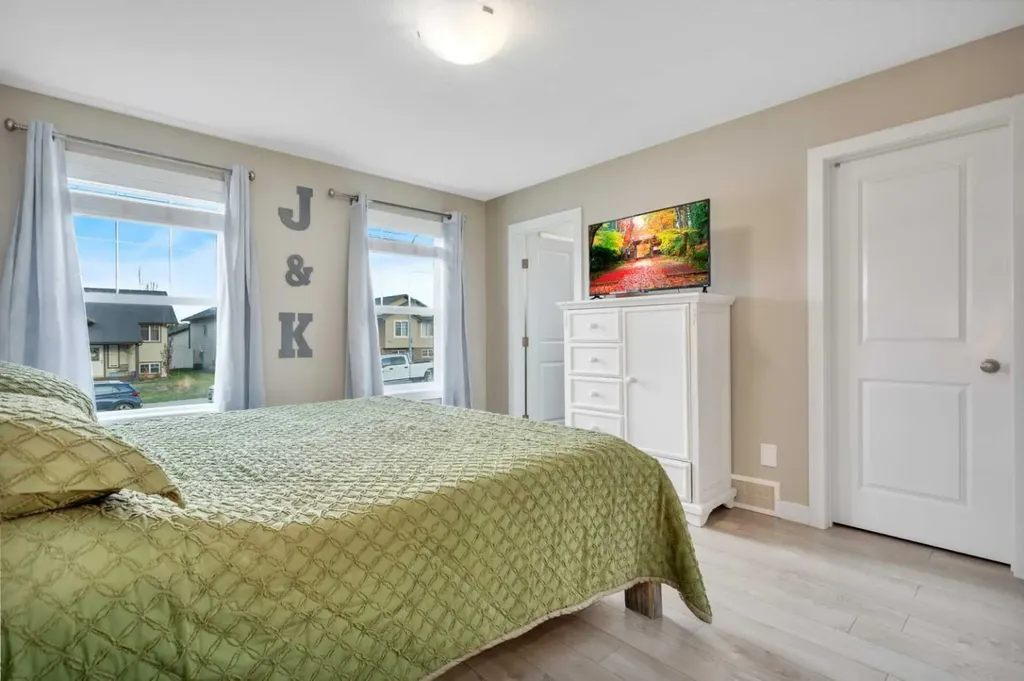 5626 Prairie Ridge Blackfalds AB T4M 0B5