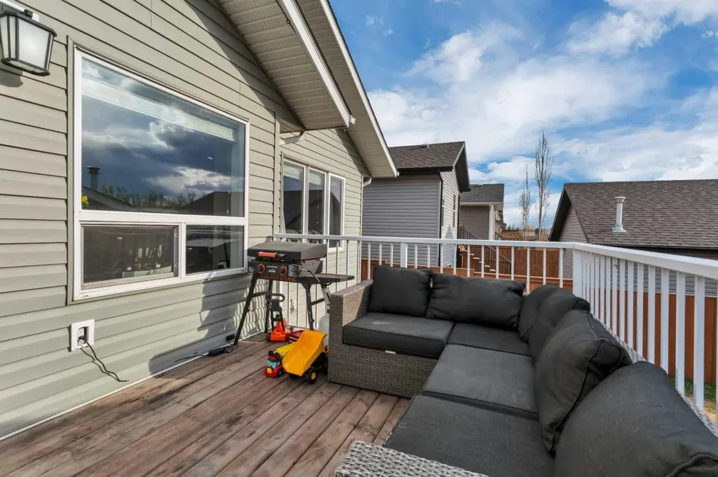 5626 Prairie Ridge Blackfalds AB T4M 0B5