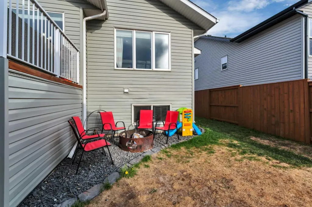 5626 Prairie Ridge Blackfalds AB T4M 0B5