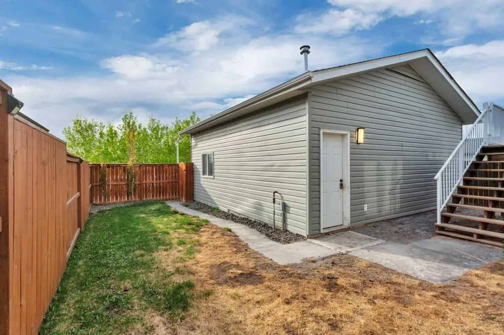 5626 Prairie Ridge Blackfalds AB T4M 0B5