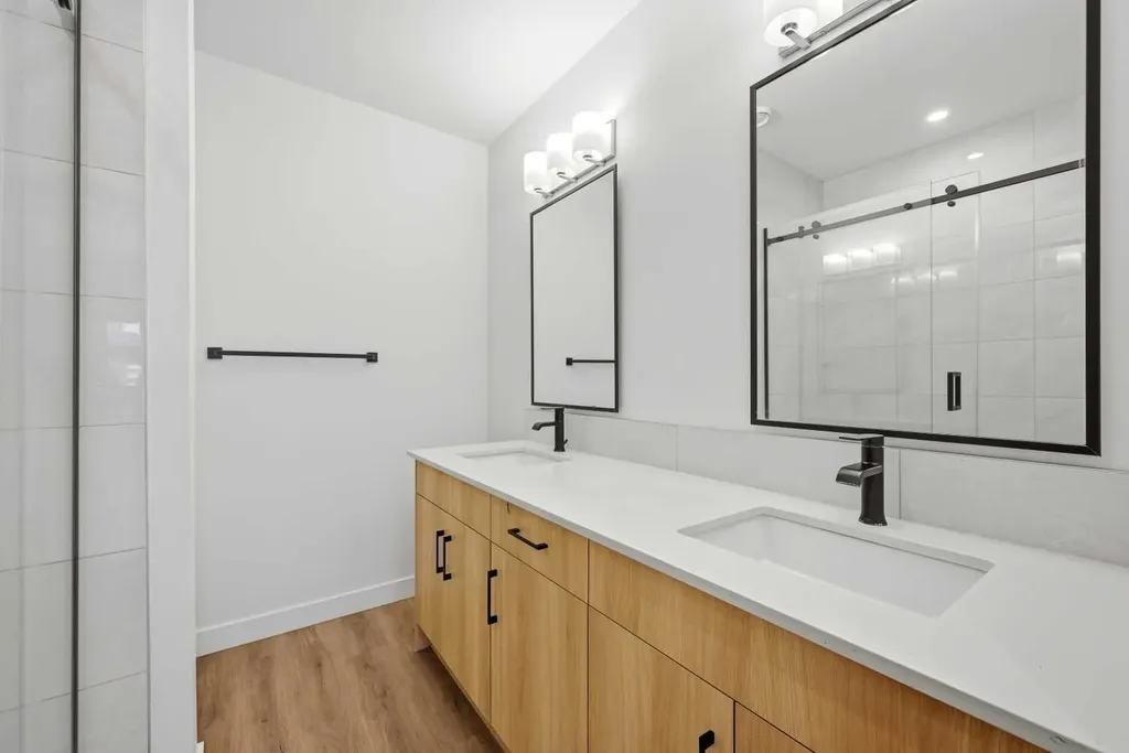 55 Lucas Way NW Calgary AB T3P 2C7