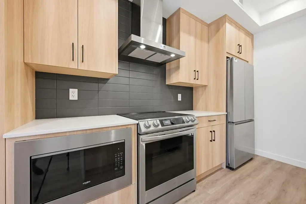 55 Lucas Way NW Calgary AB T3P 2C7