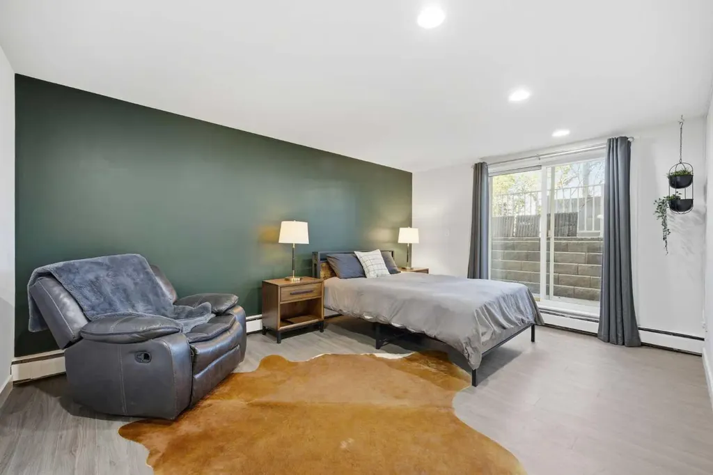 2221 14 Street SW Calgary AB T2T 3T2
