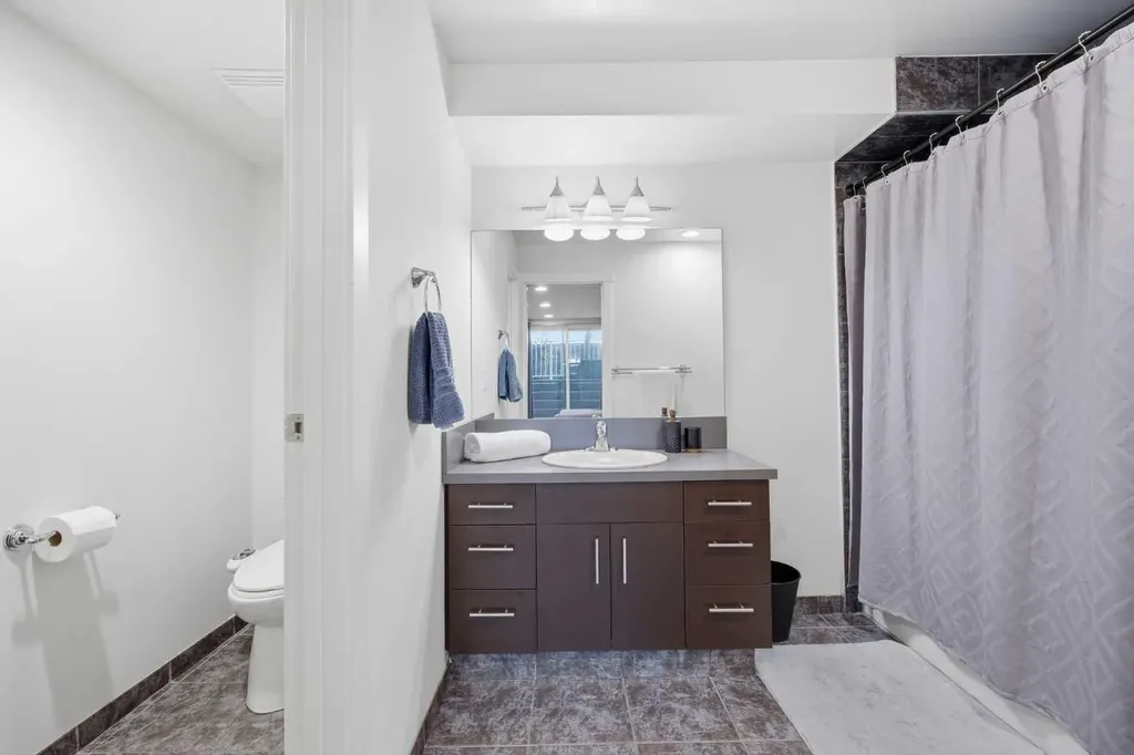 2221 14 Street SW Calgary AB T2T 3T2