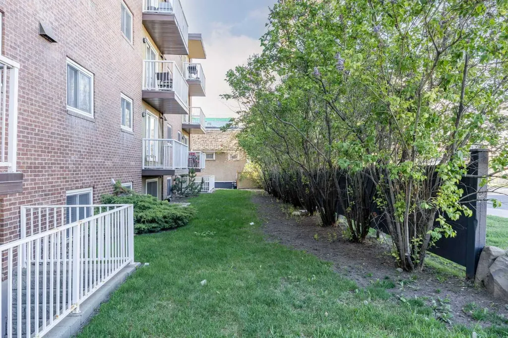 2221 14 Street SW Calgary AB T2T 3T2