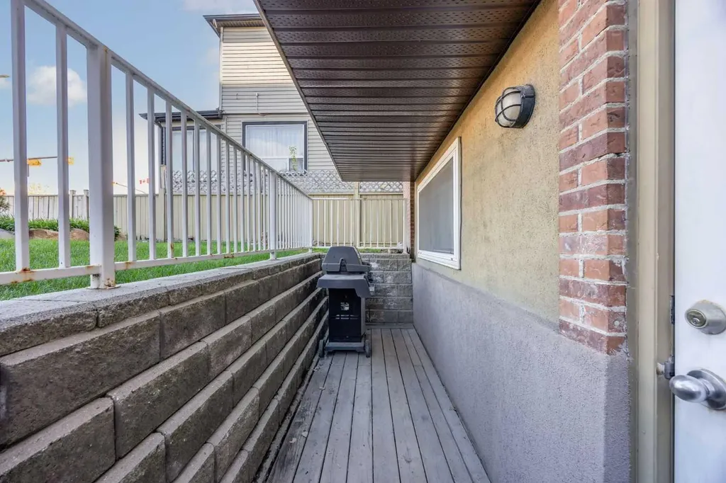 2221 14 Street SW Calgary AB T2T 3T2