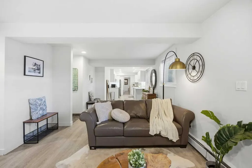 2221 14 Street SW Calgary AB T2T 3T2