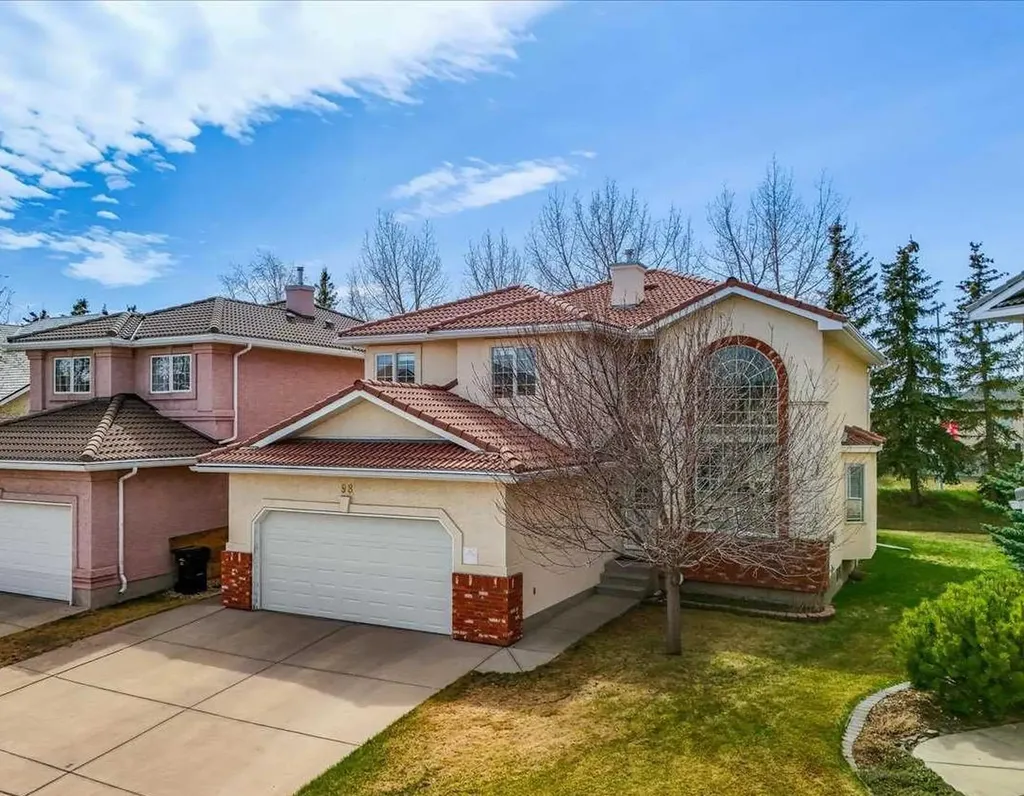 98 Hampstead Circle NW Calgary AB T3A 5P1