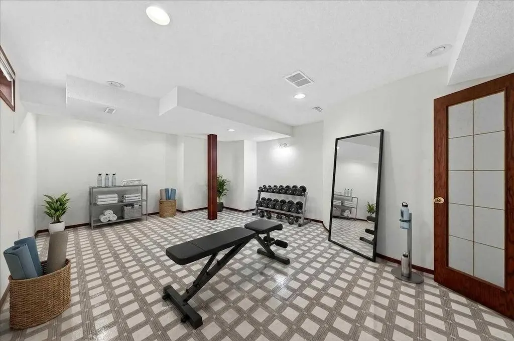 98 Hampstead Circle NW Calgary AB T3A 5P1
