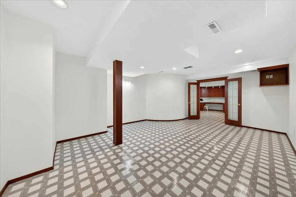 98 Hampstead Circle NW Calgary AB T3A 5P1