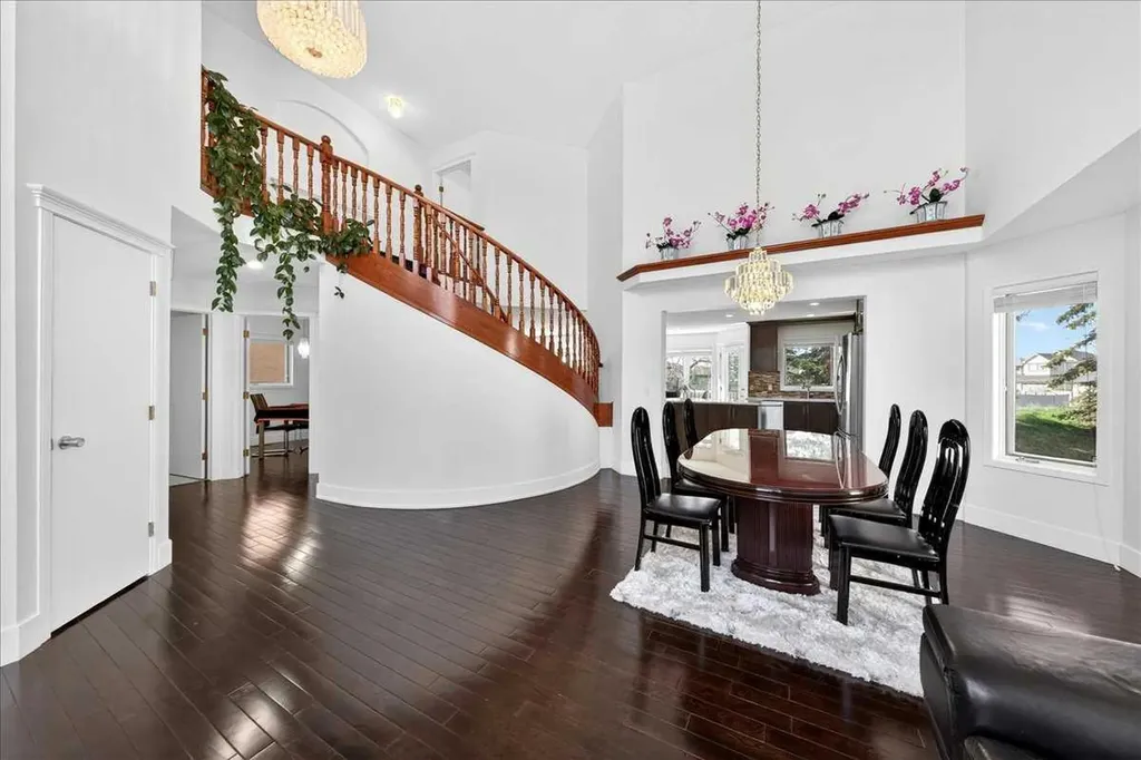 98 Hampstead Circle NW Calgary AB T3A 5P1