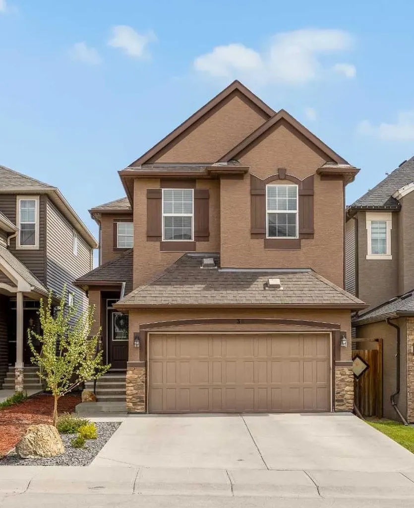 30 Cranarch View SE Calgary AB T3M 2J3