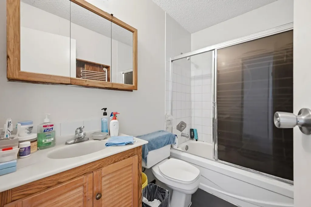 54 Pennsburg Way SE Calgary AB t2A 2J5