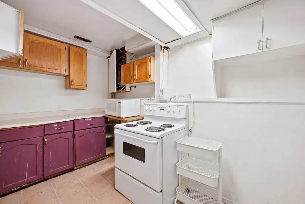 54 Pennsburg Way SE Calgary AB t2A 2J5