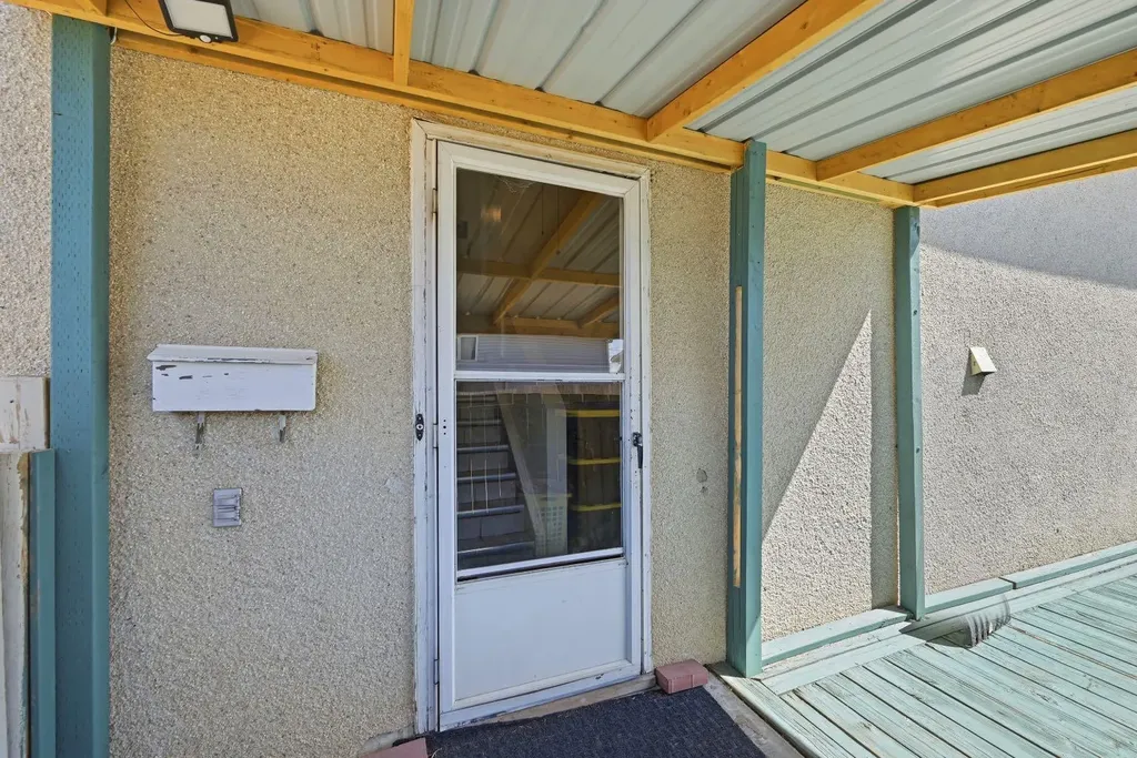 54 Pennsburg Way SE Calgary AB t2A 2J5