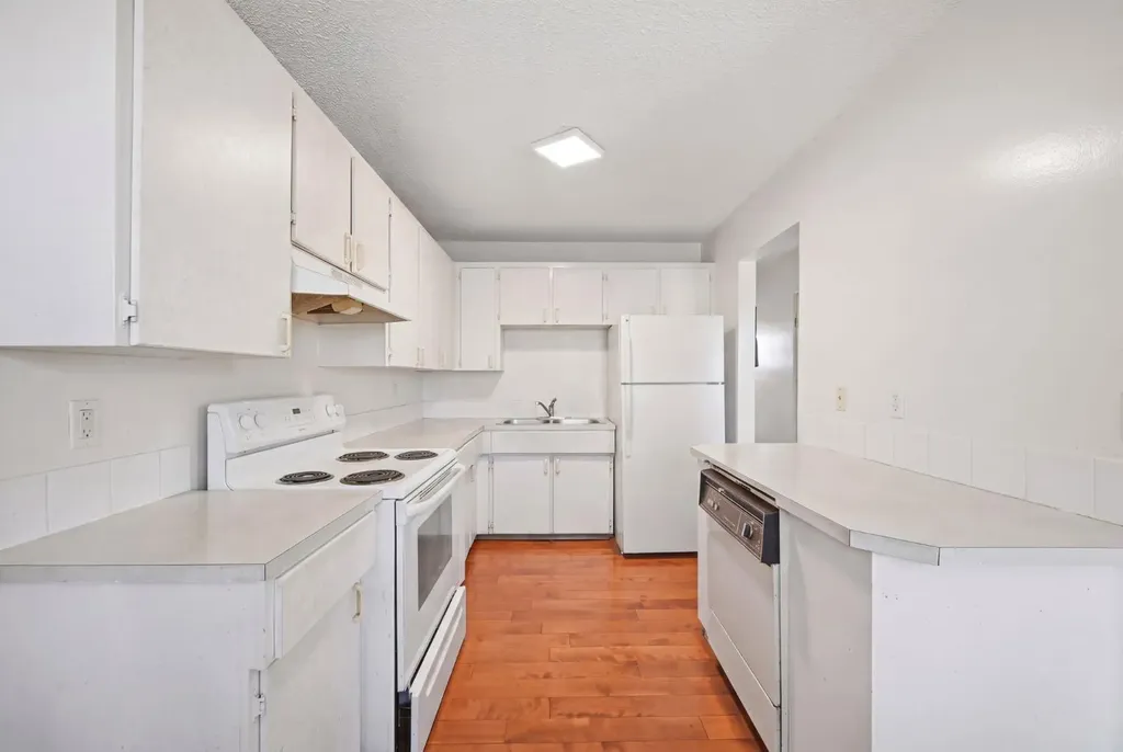 54 Pennsburg Way SE Calgary AB t2A 2J5