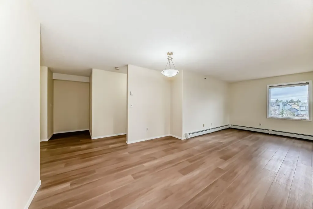 2280 68 Street NE Calgary AB T1Y 7M1