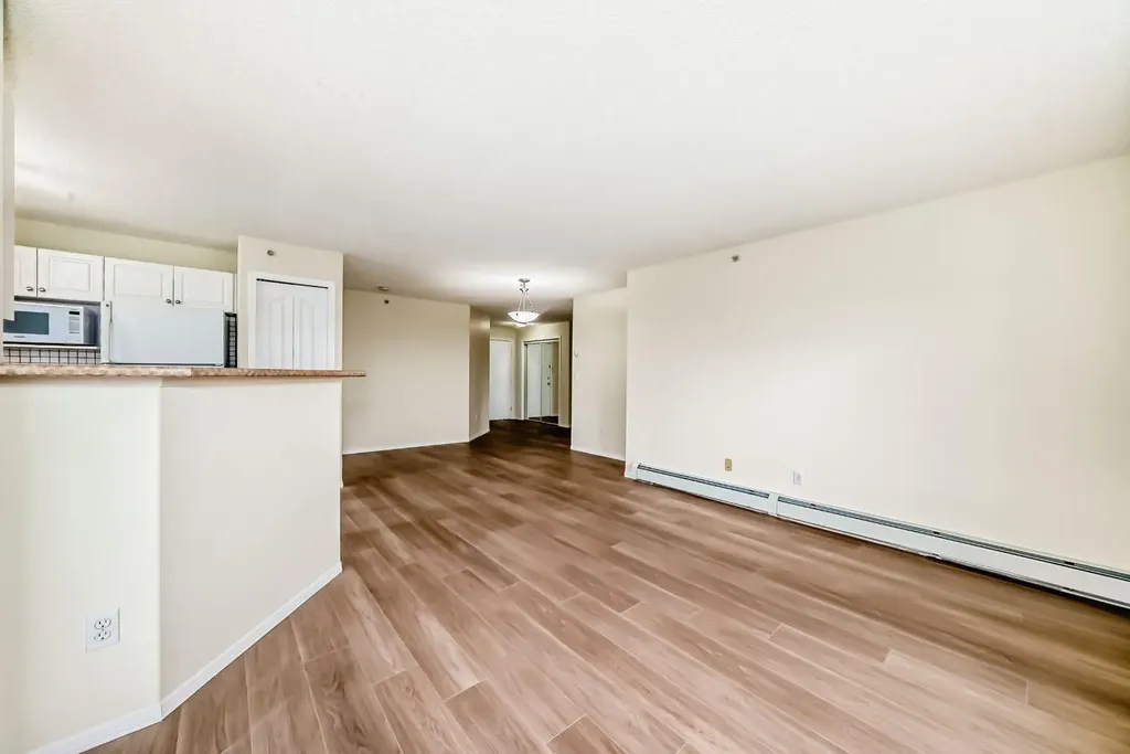 2280 68 Street NE Calgary AB T1Y 7M1