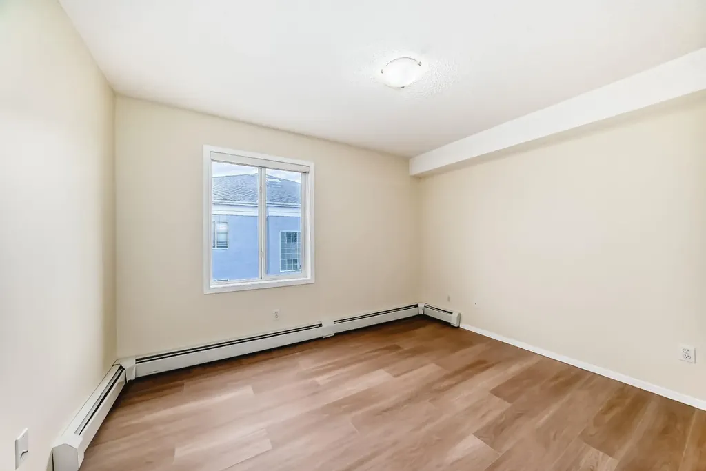 2280 68 Street NE Calgary AB T1Y 7M1
