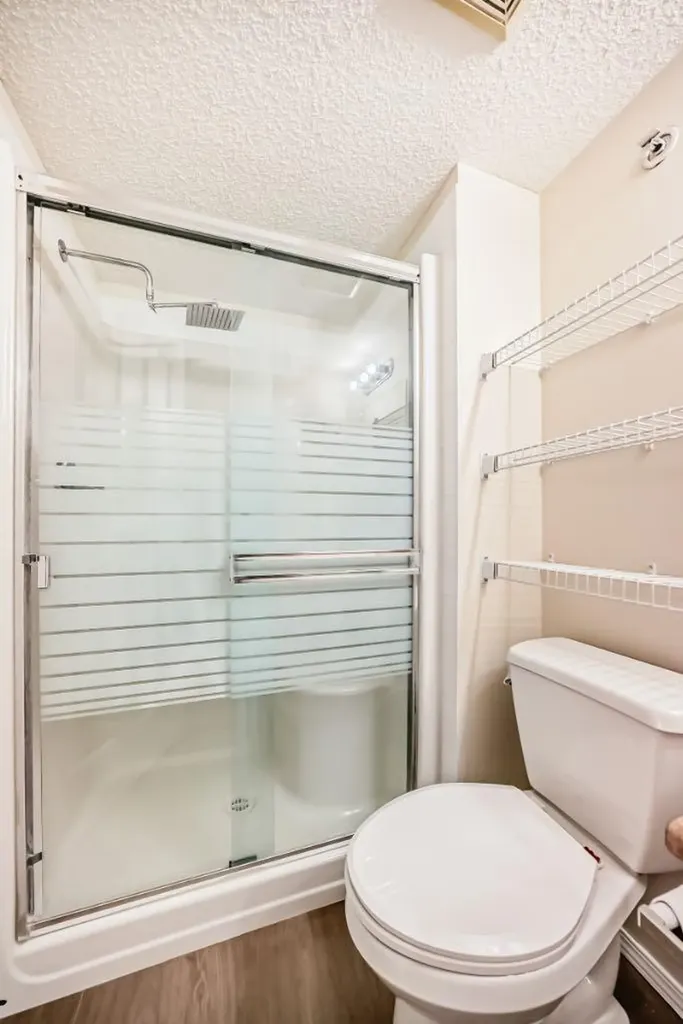 2280 68 Street NE Calgary AB T1Y 7M1