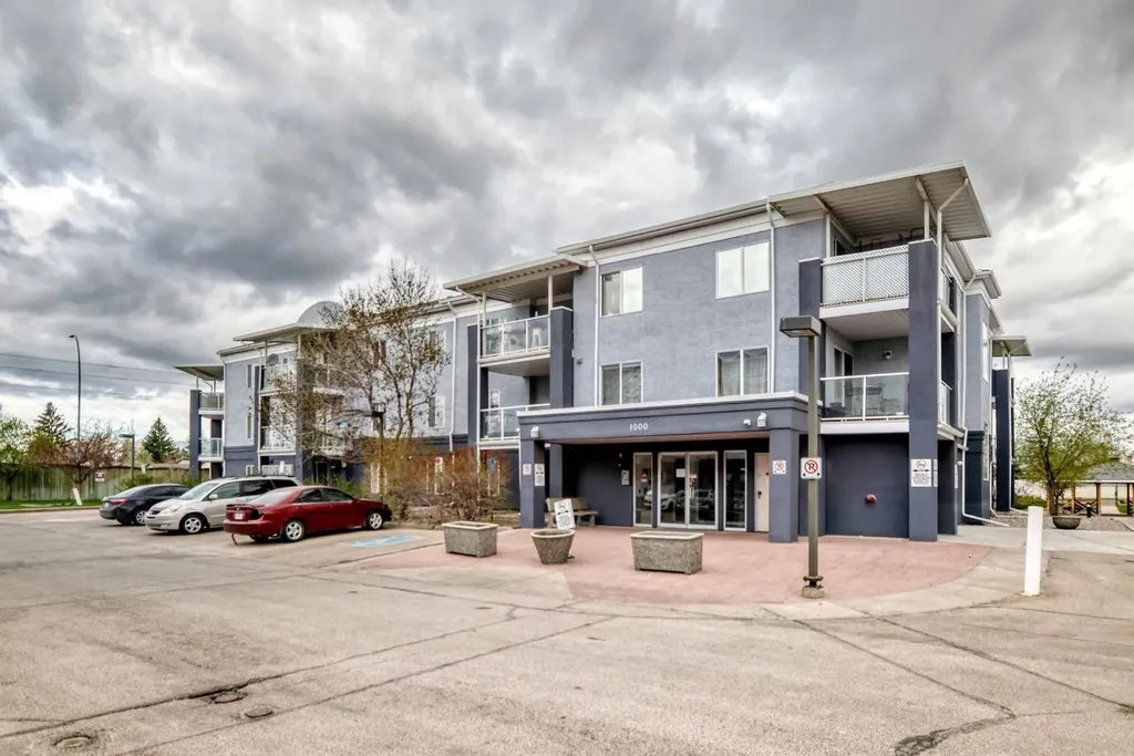 2280 68 Street NE Calgary AB T1Y 7M1