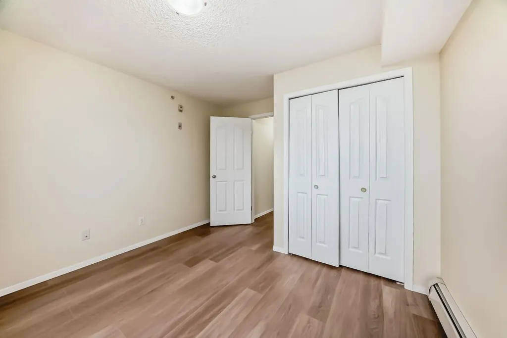 2280 68 Street NE Calgary AB T1Y 7M1
