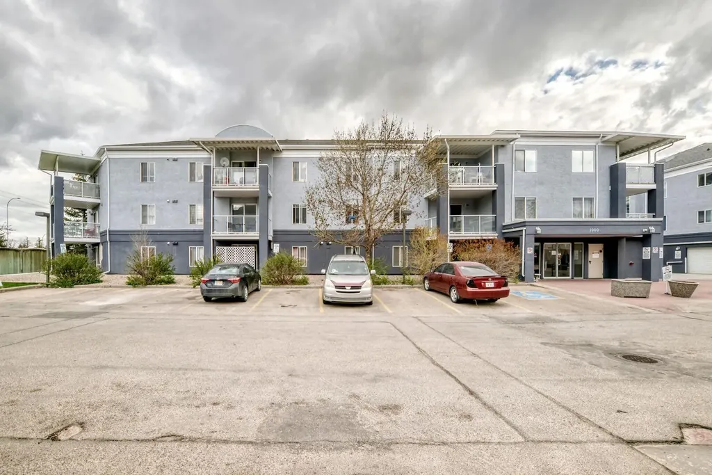 2280 68 Street NE Calgary AB T1Y 7M1