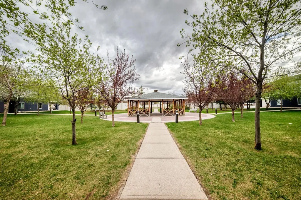 2280 68 Street NE Calgary AB T1Y 7M1