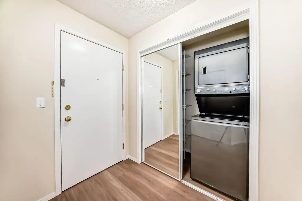 2280 68 Street NE Calgary AB T1Y 7M1